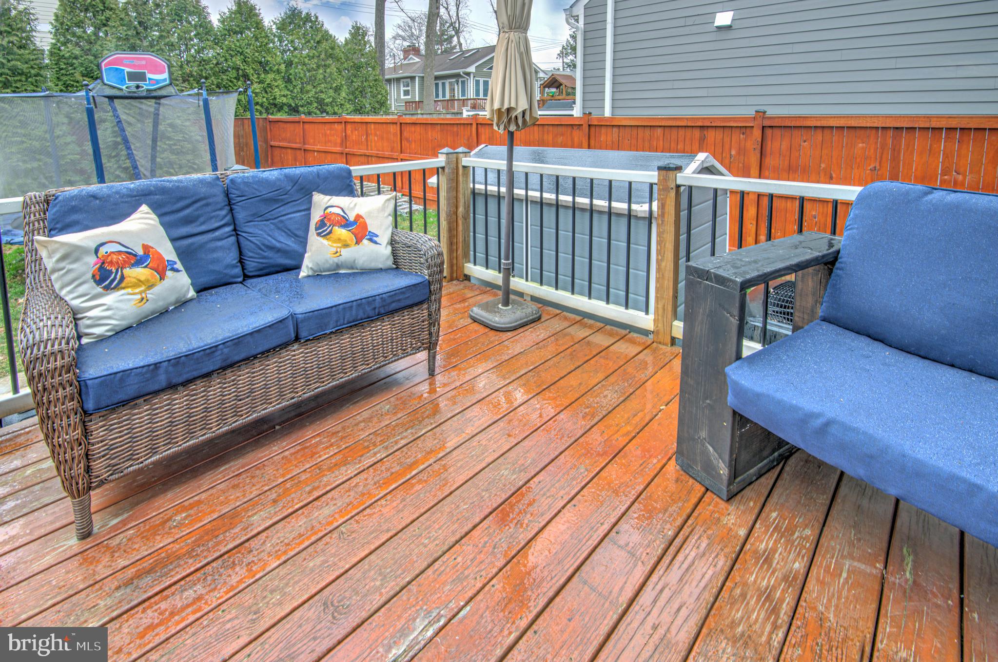 9509 Edgeley Road Bethesda, MD 20814 - Photo 22 of 24 Back deck/yard