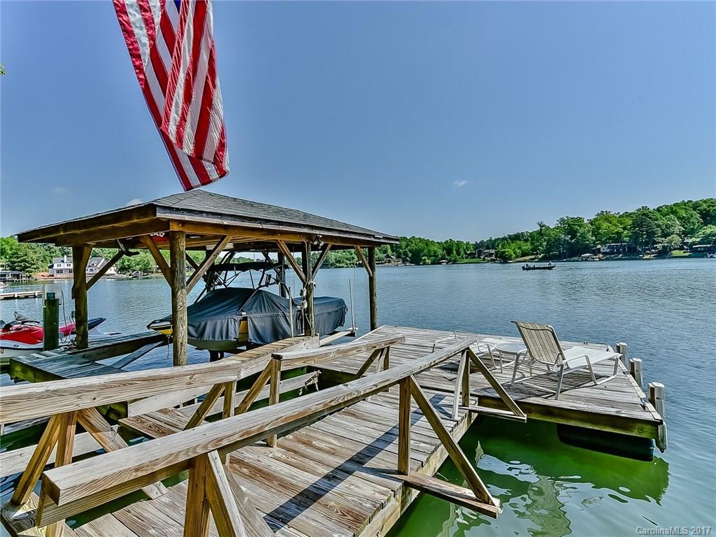 1151 Molokai Drive Tega Cay, SC 29708 - Photo 4 of 36