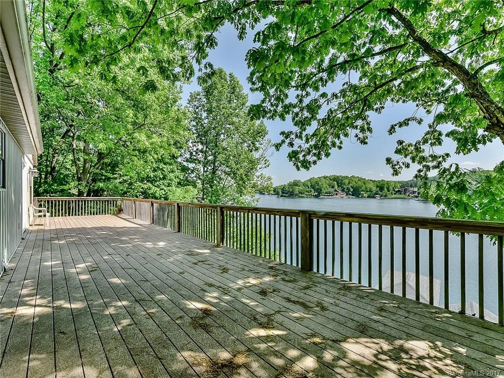 1151 Molokai Drive Tega Cay, SC 29708 - Photo 8 of 36