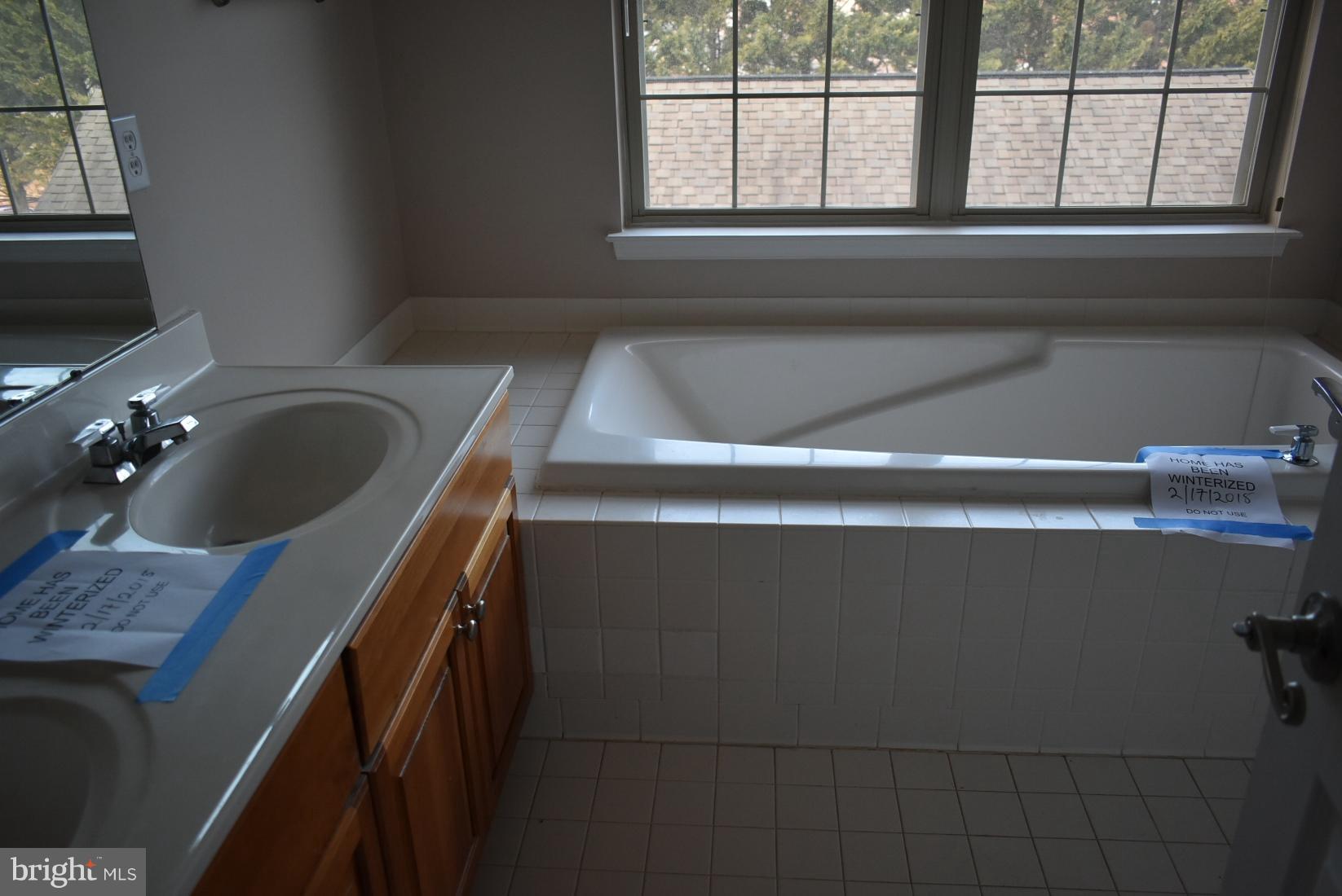 2469 Stoney Creek Road Frederick, MD 21701 - Photo 14 of 16 Bath (Master)