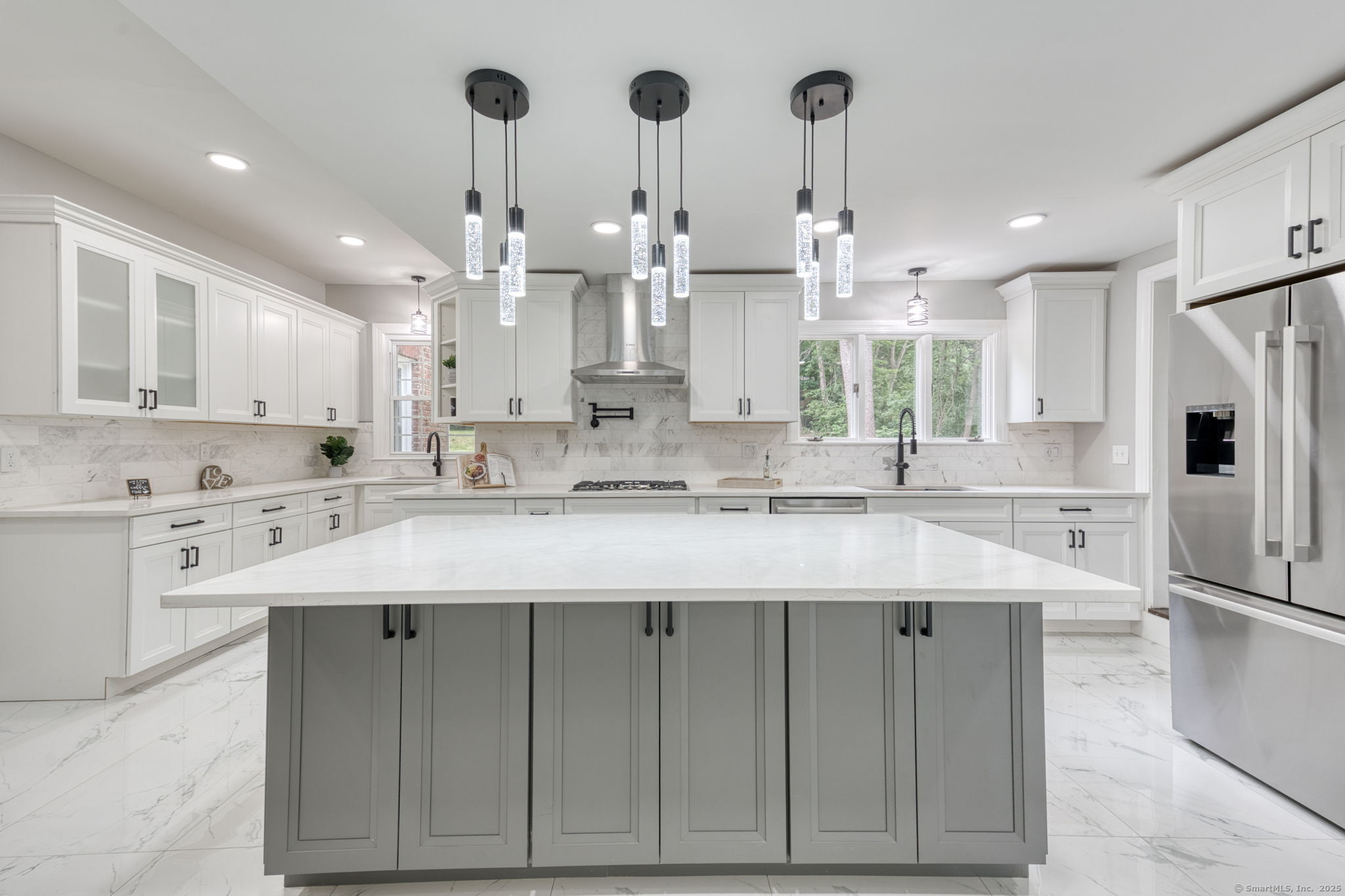 175 Scarborough Street Hartford, CT 06105 - Photo 4 of 40