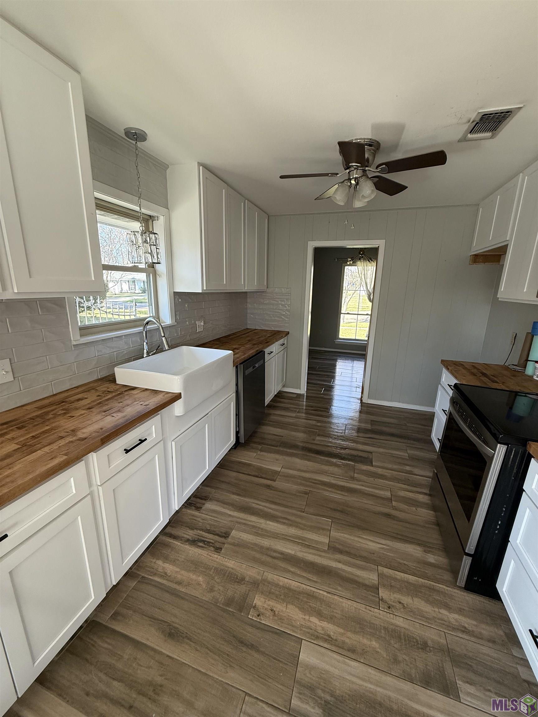10352 Timberline Drive Baton Rouge, LA 70809 - Photo 9 of 24