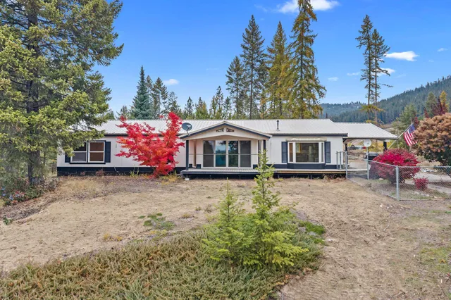 $435,000 | 2594 Bossburg Road, Evans, WA 99126