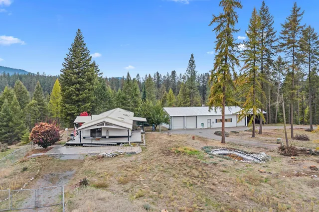 $435,000 | 2594 Bossburg Road, Evans, WA 99126