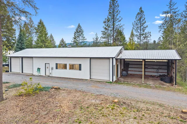 $435,000 | 2594 Bossburg Road, Evans, WA 99126