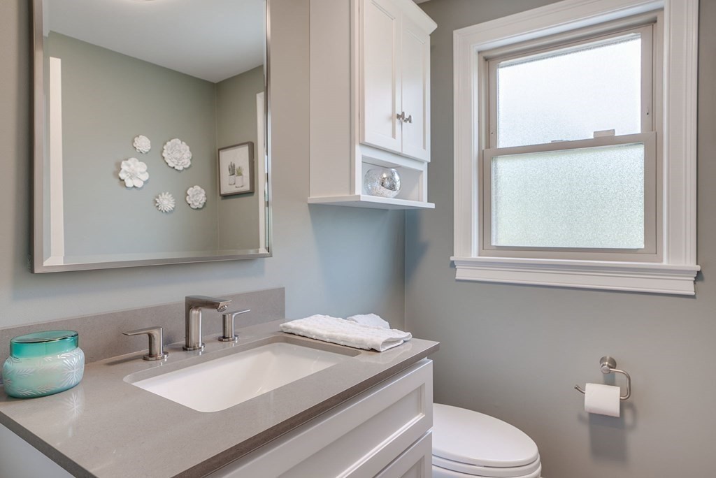 197 River Road West Berlin, MA 01503 - Photo 17 of 37 Gallery Image 17