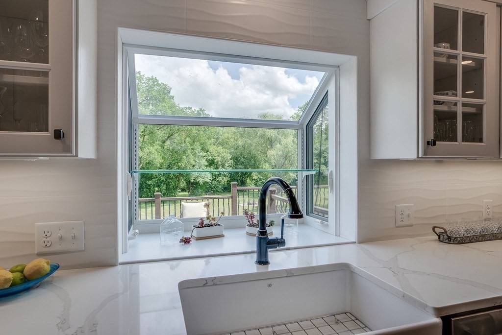 197 River Road West Berlin, MA 01503 - Photo 7 of 37 Gallery Image 7