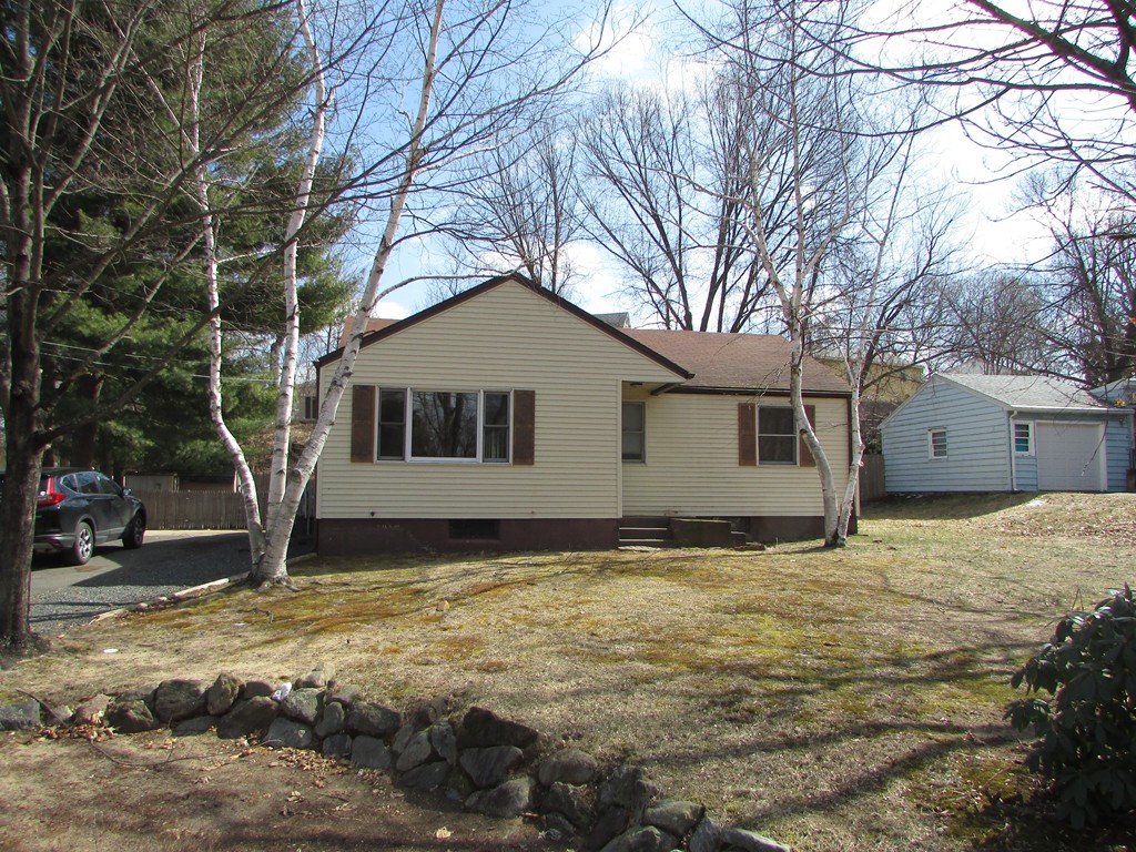 173 Stapleton Road Springfield, MA 01109 - Photo 1 of 11