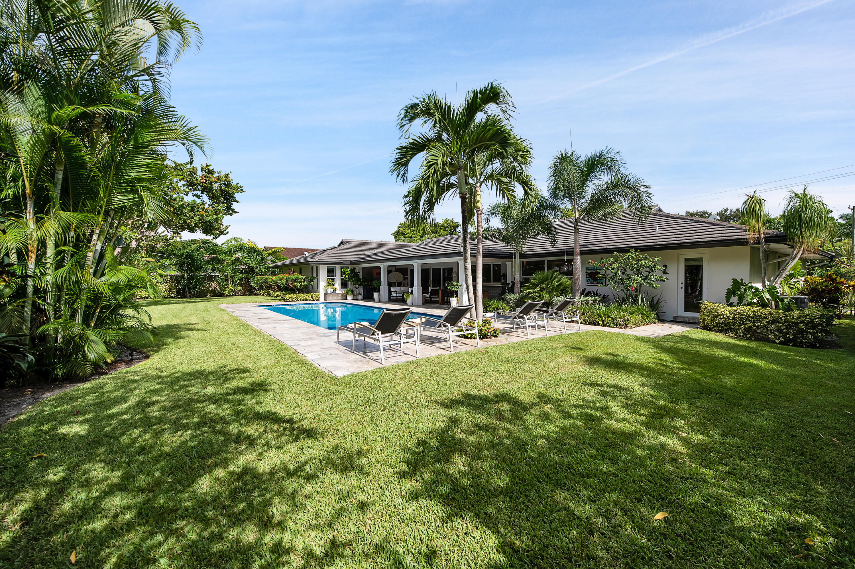 940 Southwest 14th Drive Boca Raton, FL 33486 - Photo 4 of 47 Exterior (21)