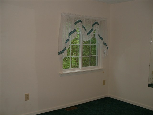 1255 Satterfield Road Greer, SC 29651 - Photo 3 of 11 Gallery Image 3