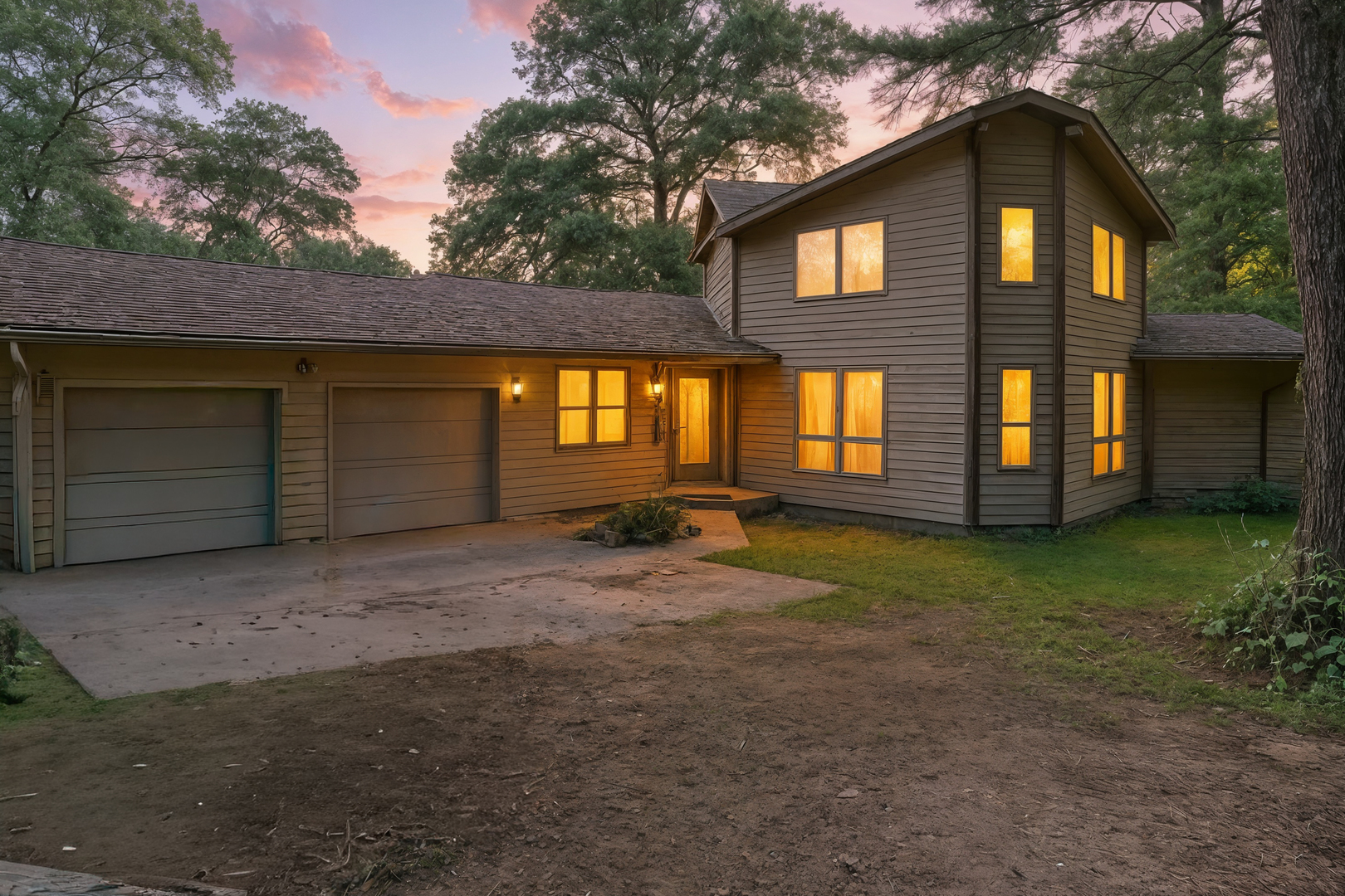 a house view with a backyard space