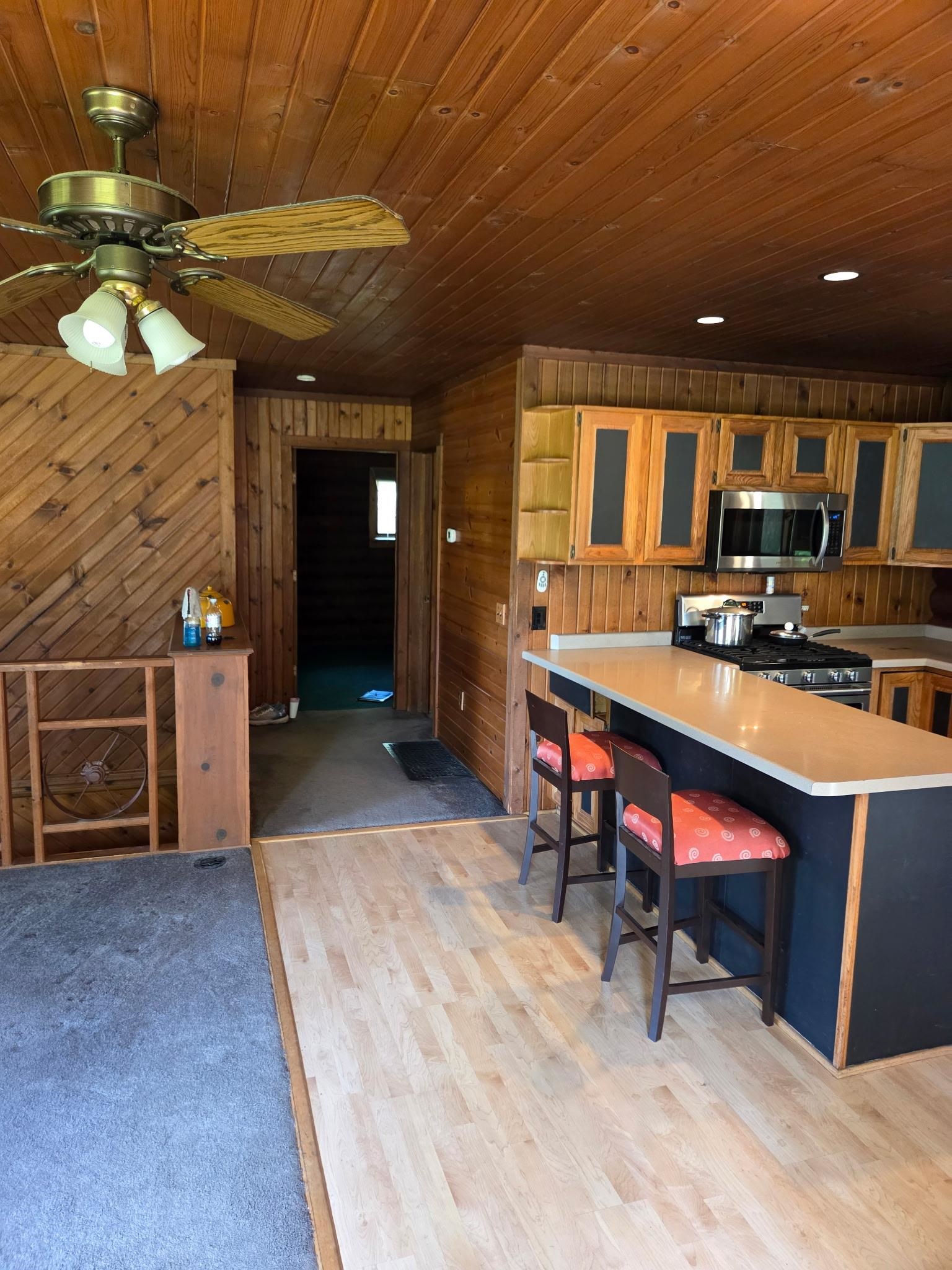 2112 Utica Road Cambridge, WI 53523 - Photo 8 of 52
