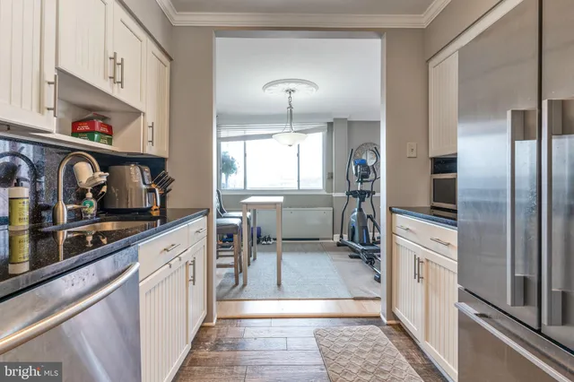 $2,800 | 4343 Cherry Hill Road, Unit 701, Arlington, VA 22207