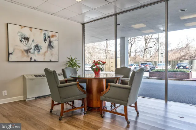 $2,800 | 4343 Cherry Hill Road, Unit 701, Arlington, VA 22207