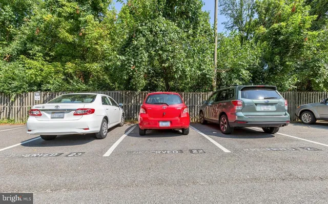 $2,800 | 4343 Cherry Hill Road, Unit 701, Arlington, VA 22207