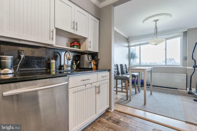 $2,800 | 4343 Cherry Hill Road, Unit 701, Arlington, VA 22207