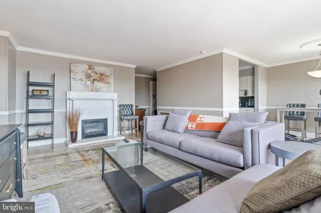 $2,800 | 4343 Cherry Hill Road, Unit 701, Arlington, VA 22207