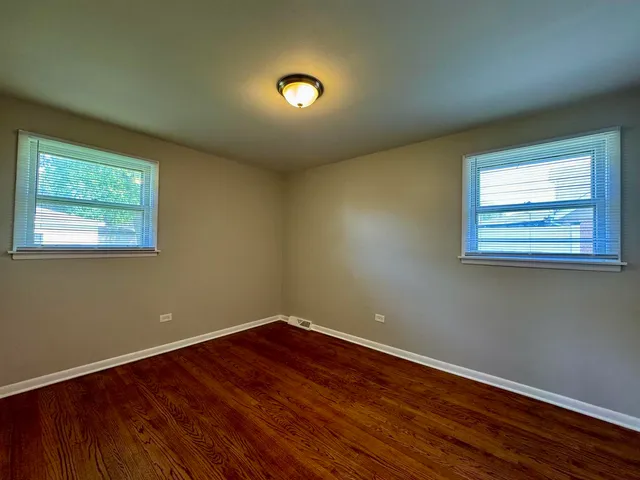 $226,000 | 14401 Kolin Avenue, Midlothian, IL 60445