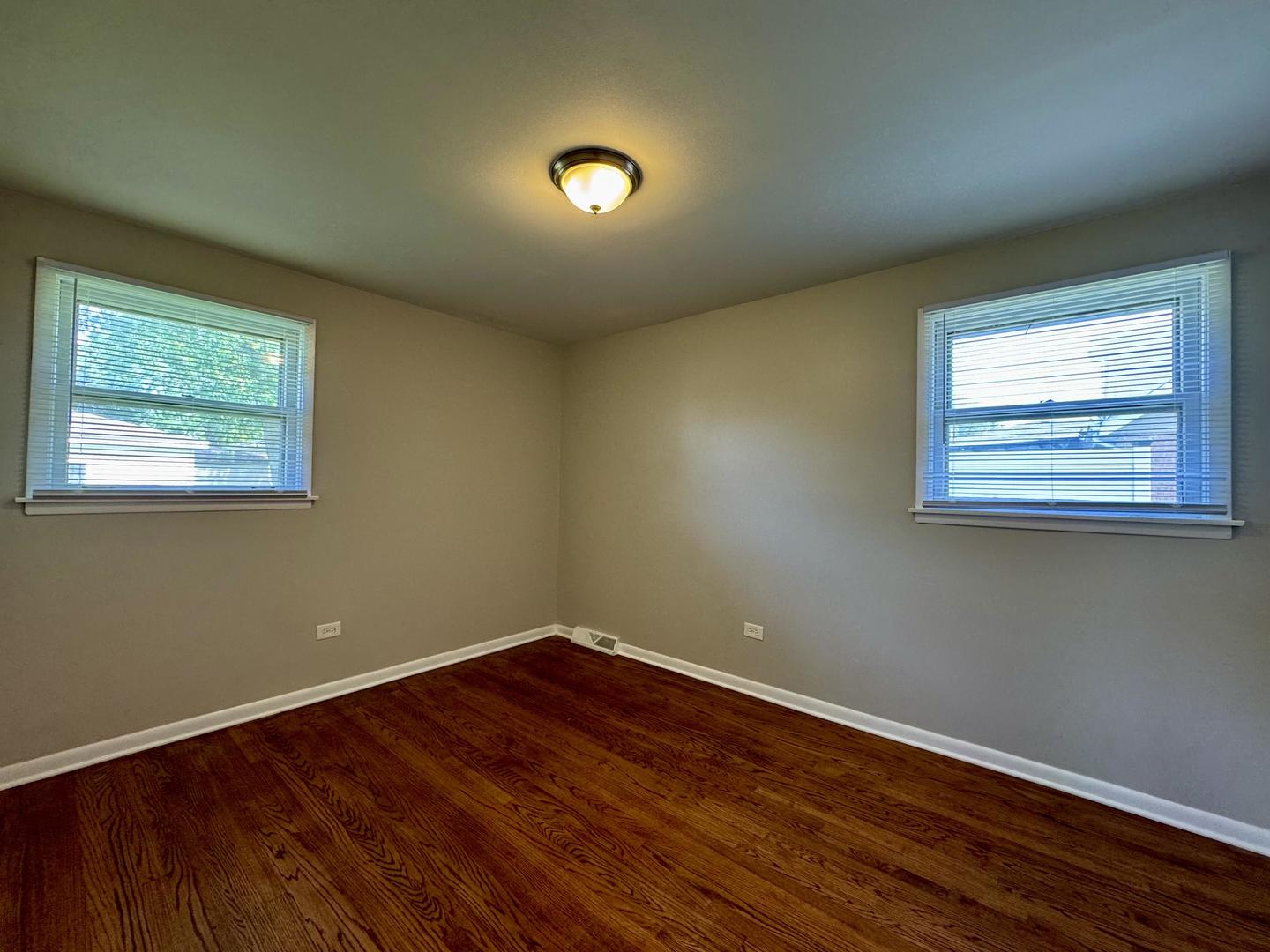 14401 Kolin Avenue Midlothian, IL 60445 - Photo 13 of 24