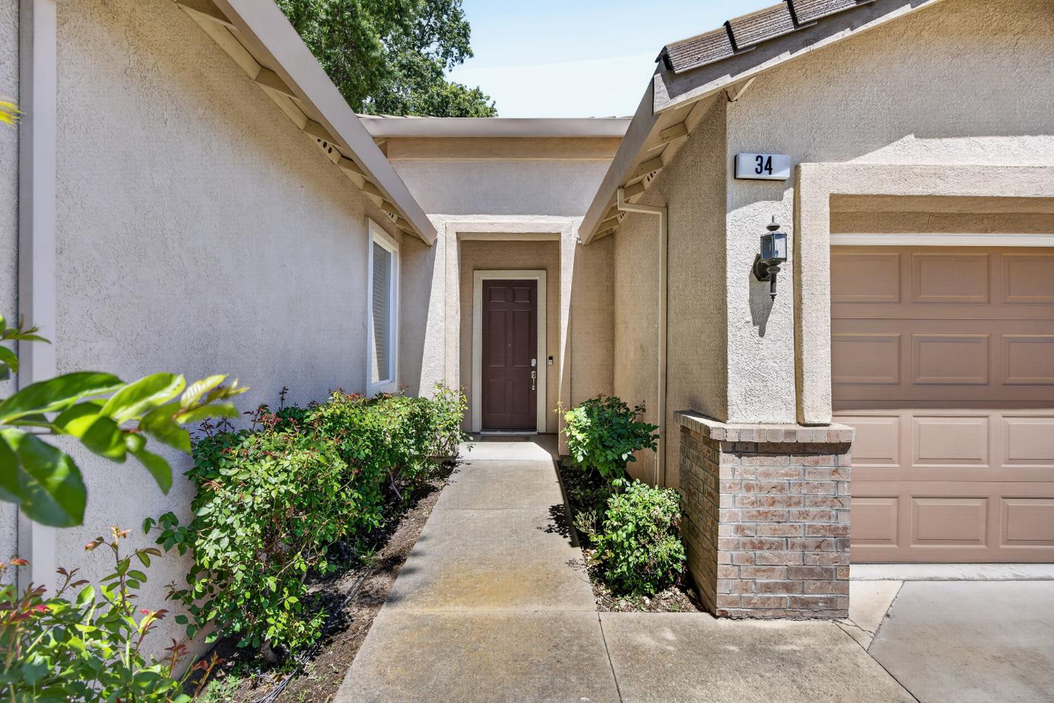 34 Riverscape Court Sacramento, CA 95833 - Photo 4 of 61