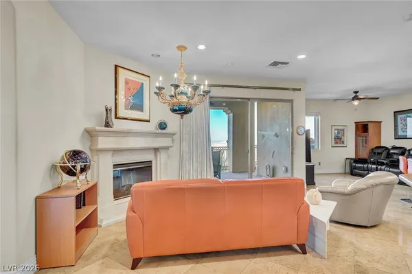 $379,000 | 20 Via Mantova, Unit 301, Henderson, NV 89011