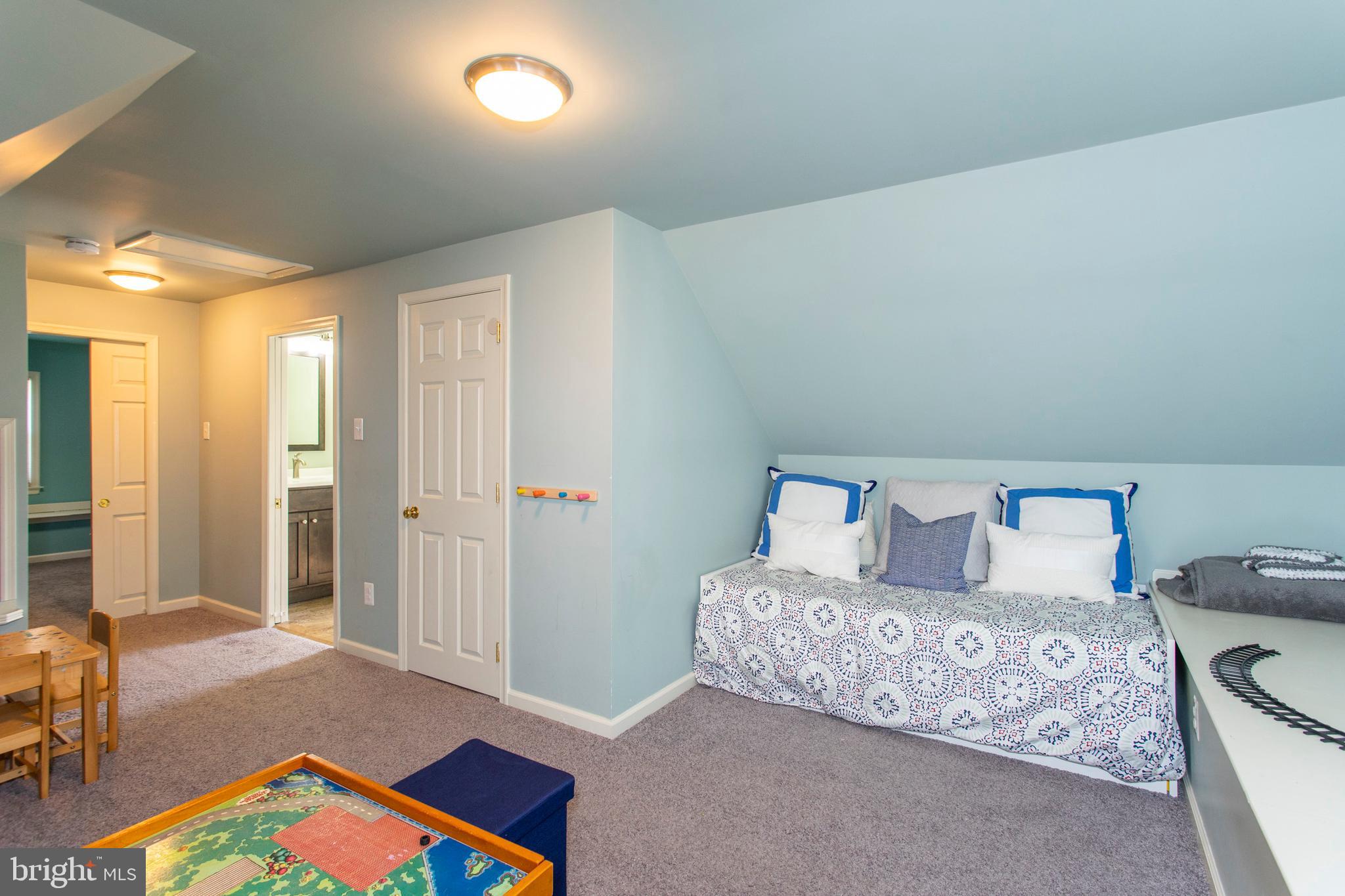 421 Suffolk Road Flourtown, PA 19031 - Photo 24 of 29