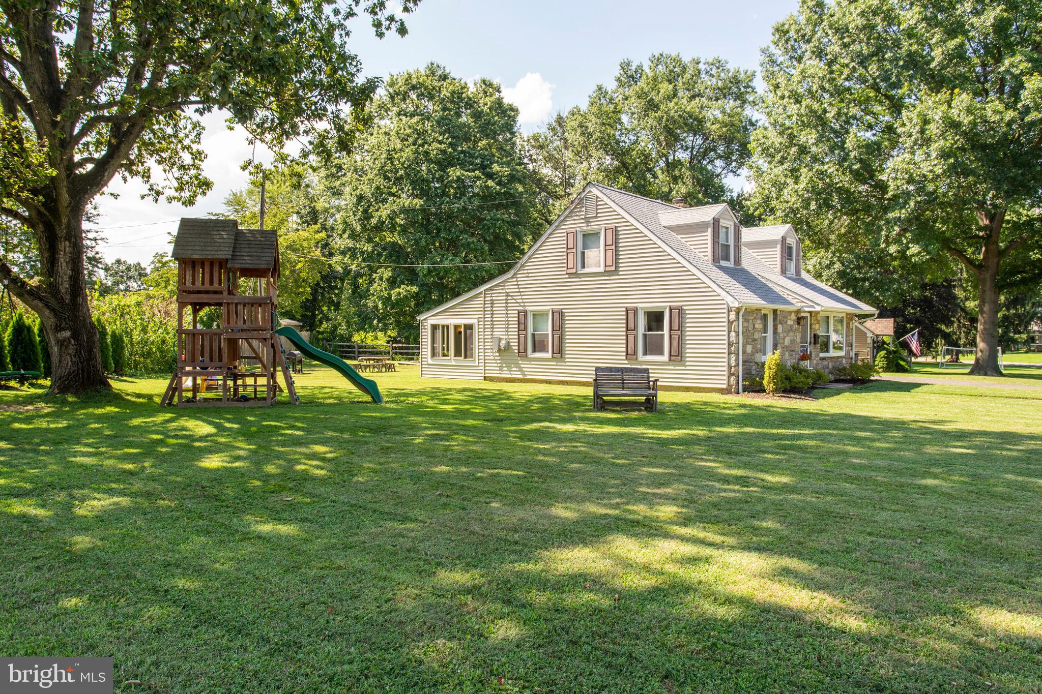 421 Suffolk Road Flourtown, PA 19031 - Photo 26 of 29
