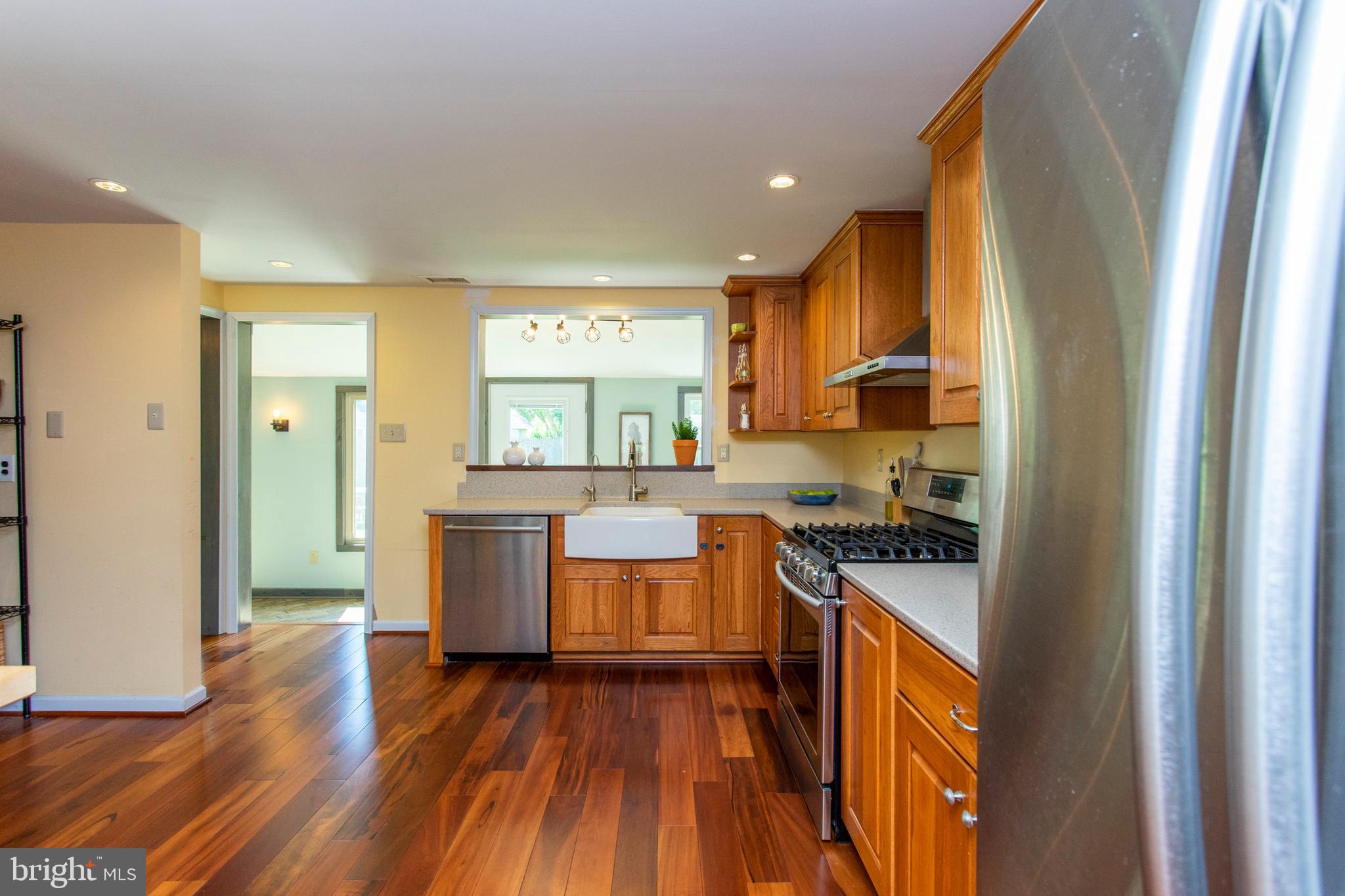 421 Suffolk Road Flourtown, PA 19031 - Photo 6 of 29