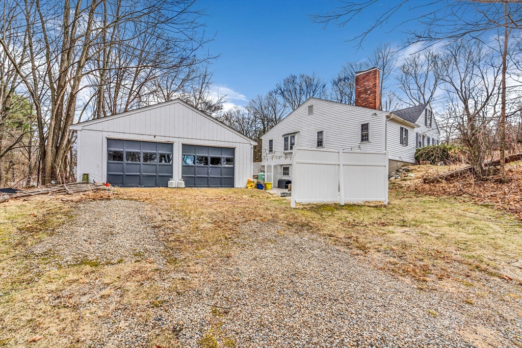 41 Wilder Road Bolton, MA 01740 - Photo 9 of 31