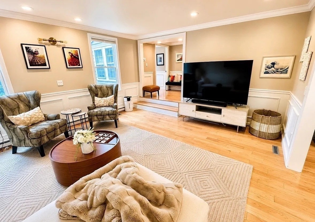 106 Annawan Road Newton, MA 02468 - Photo 6 of 31