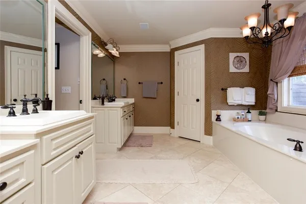 $725,000 | 4112 Copper Creek Way Northeast, Buford, GA 30519