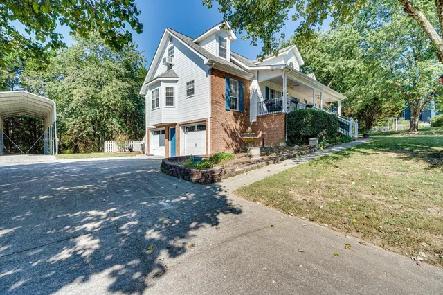 $479,900 | 191 Haleys Cove Drive, Chickamauga, GA 30707