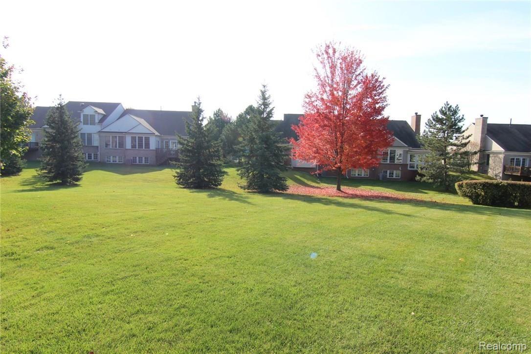 1679 Maple Creek Court, Unit 47 Rochester, MI 48306 - Photo 30 of 31 IMG_6730.JPG