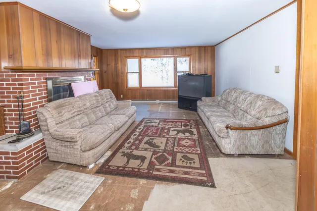 $190,900 | 960 East E, Nekoosa, WI 54457