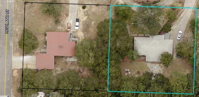 333 Edge Avenue Valparaiso, FL 32580 - Photo 34 of 37 an aerial view of a house with a yard