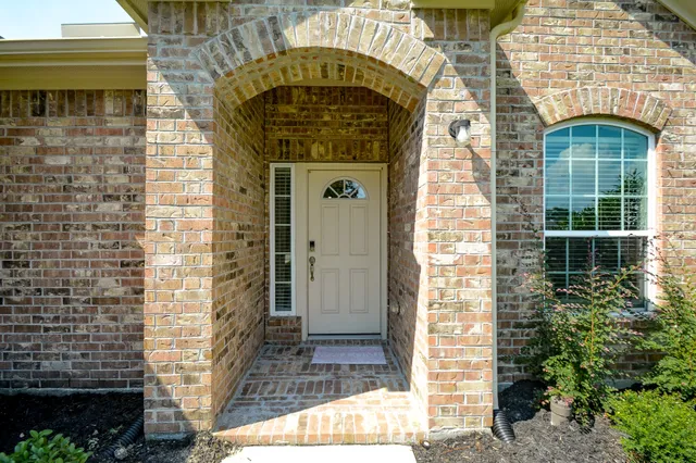 $325,500 | 1302 Oregon Street, La Porte, TX 77571