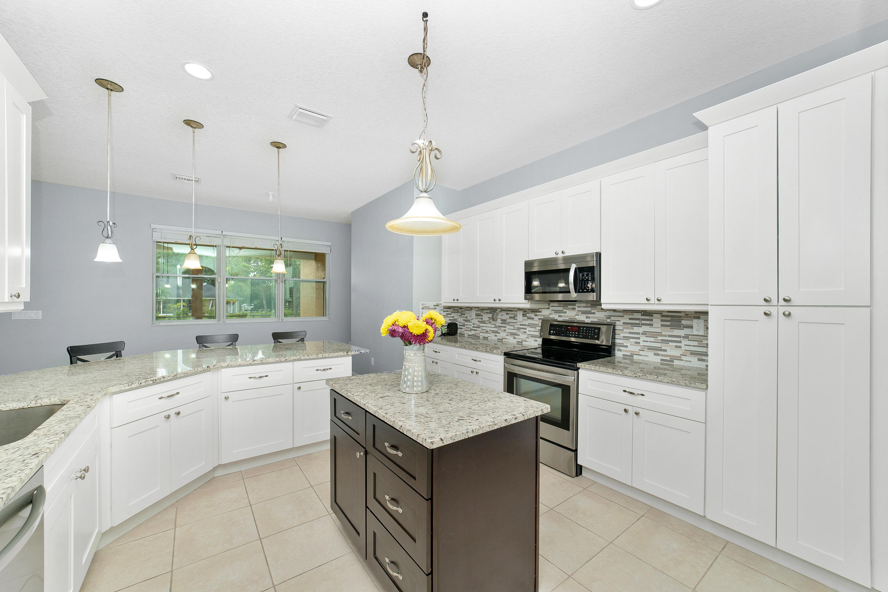 17410 41st Road North Loxahatchee, FL 33470 - Photo 3 of 38 Kitchen