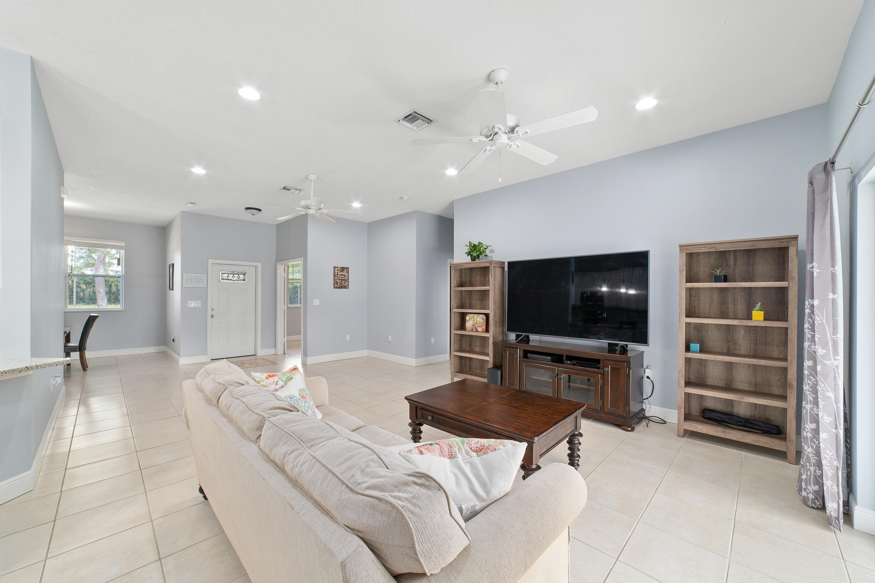 17410 41st Road North Loxahatchee, FL 33470 - Photo 8 of 38 Family room