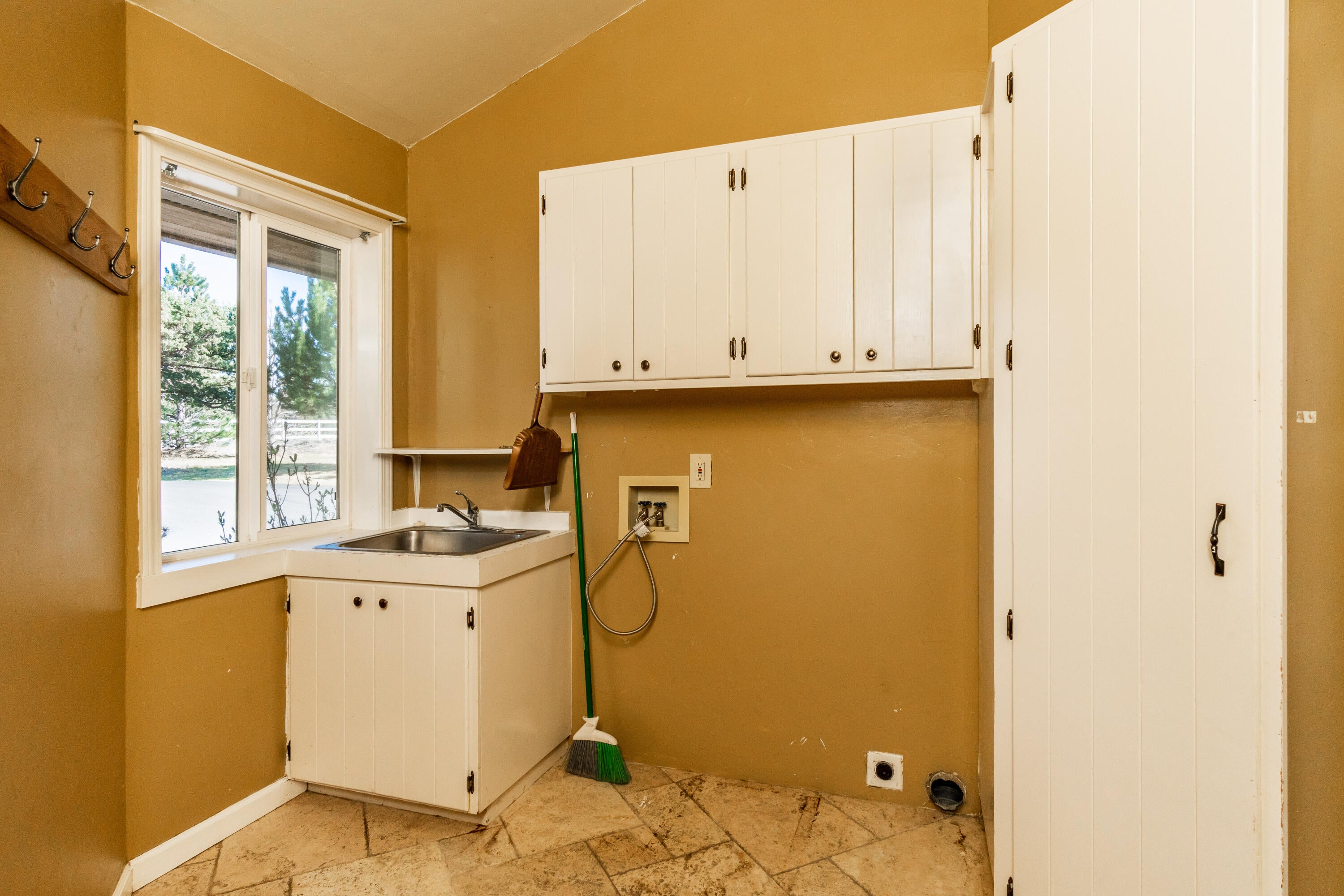 62425 Stenkamp Road Bend, OR 97701 - Photo 22 of 51 62425 Stenkamp Rd, Bend-53