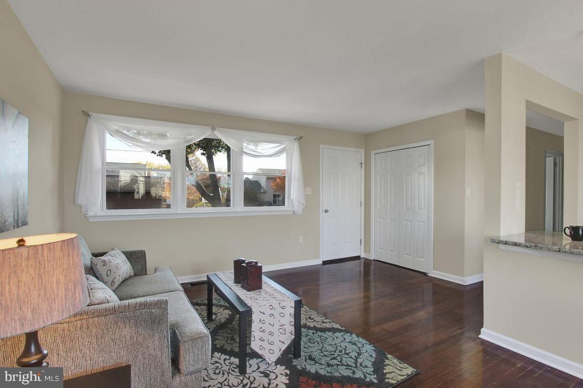 20 Hurst Boulevard Lititz, PA 17543 - Photo 4 of 27
