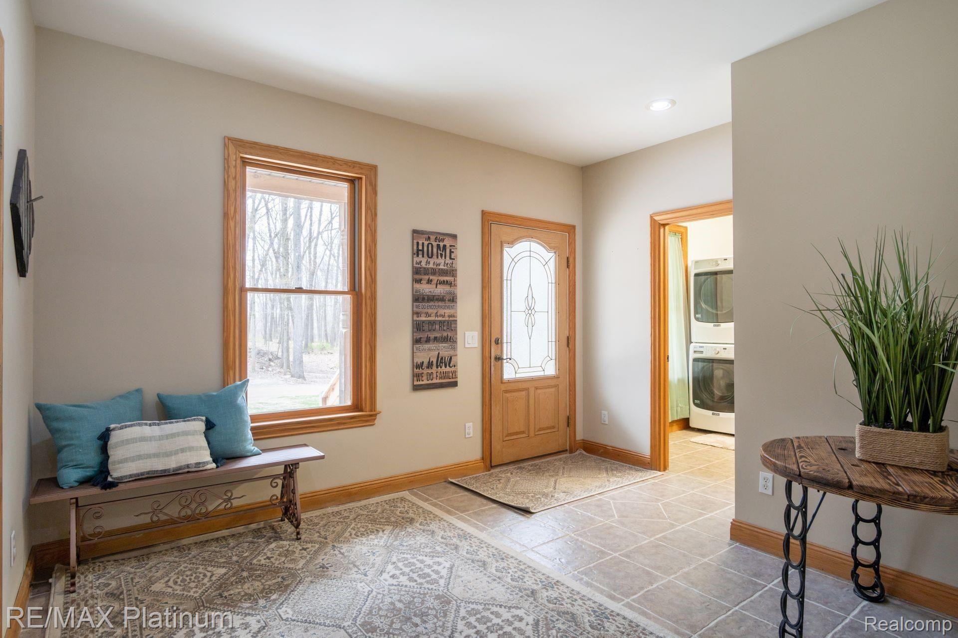 3803 Norton Road Howell, MI 48843 - Photo 34 of 68 3803 Norton foyer