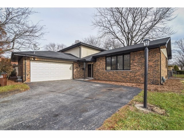 2858 Walnut Road Homewood, IL 60430 - Photo 1 of 22