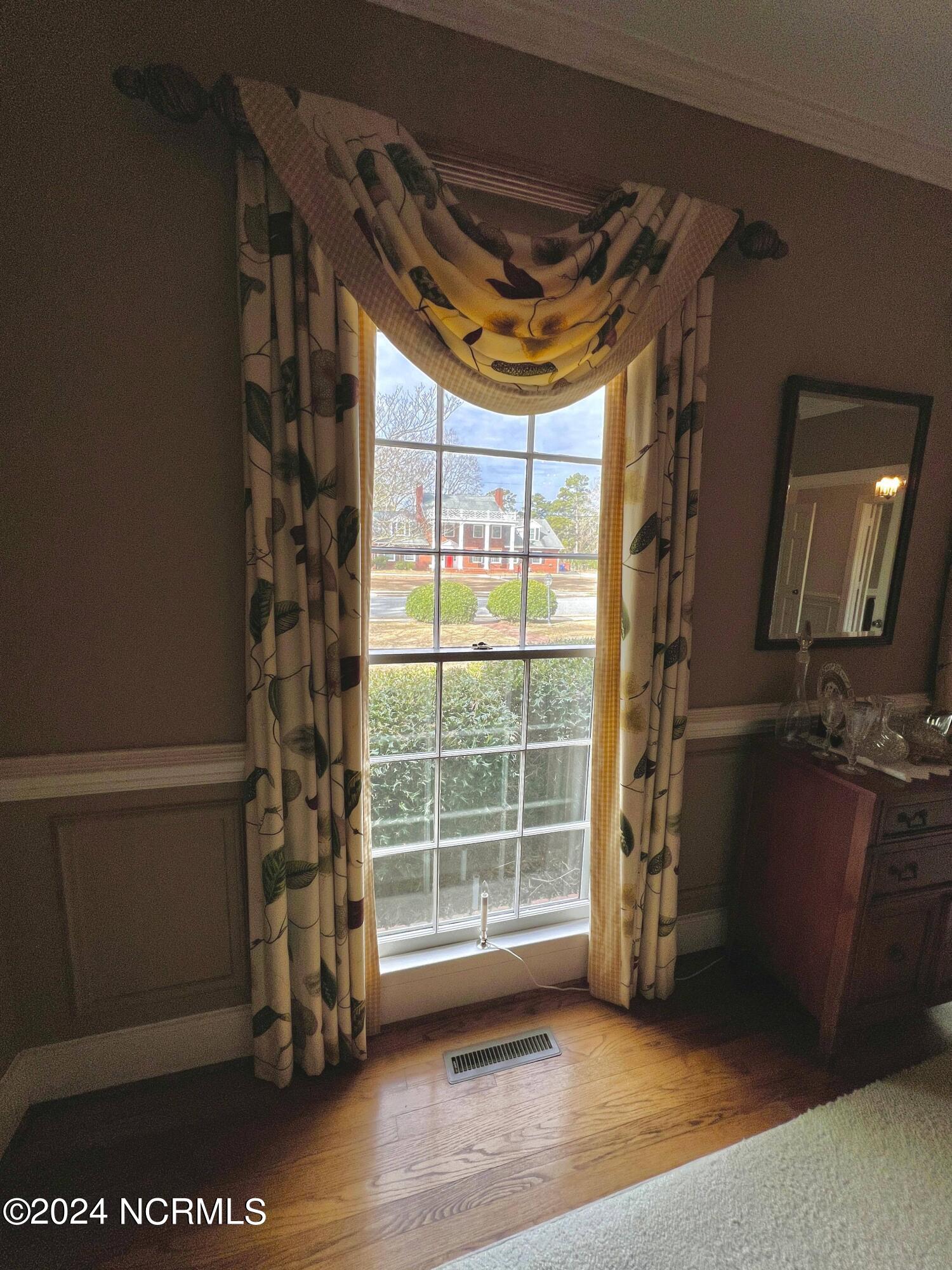 1401 Greenbriar Road Kinston, NC 28501 - Photo 32 of 91 415793051_3610934879162324_4509252833554