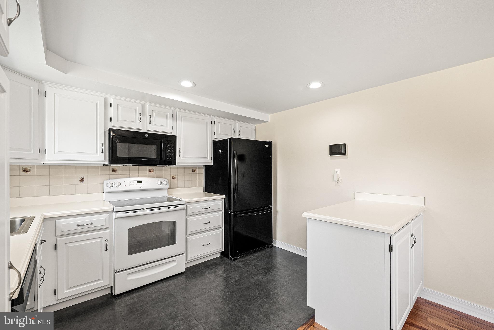 1018 Hopewell Road Downingtown, PA 19335 - Photo 12 of 37 Kitchen