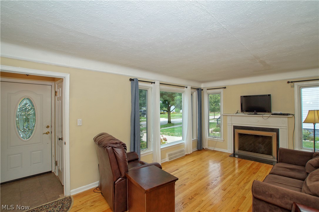 1407 Irene Road Lyndhurst, OH 44124 - Photo 11 of 23
