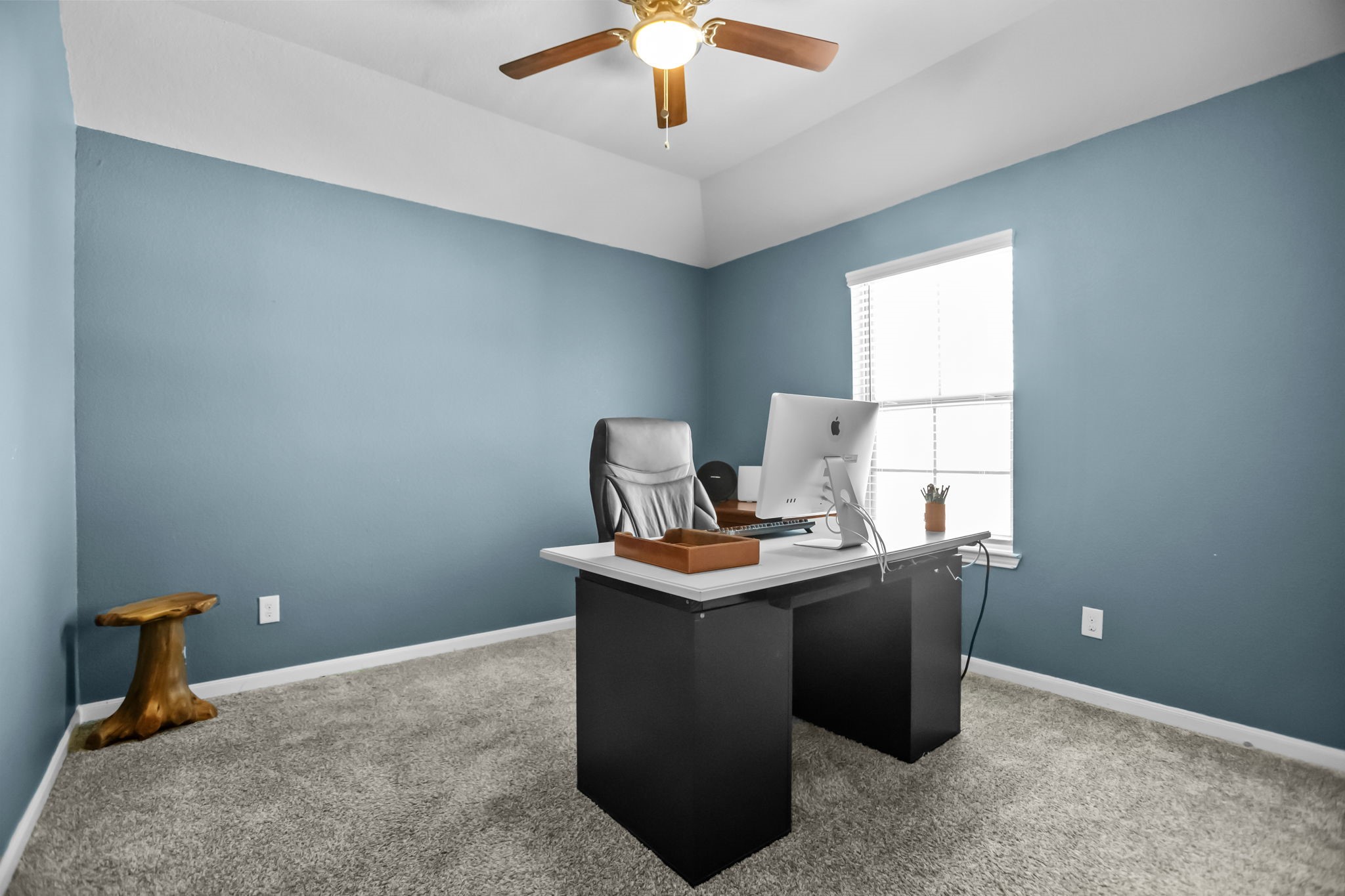 14388 Zion Gate Crossing Conroe, TX 77384 - Photo 27 of 33 a room with table and window