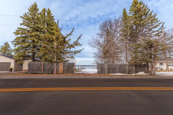 $487,000 | 487 Shorewood Drive, Detroit Lakes, MN 56501
