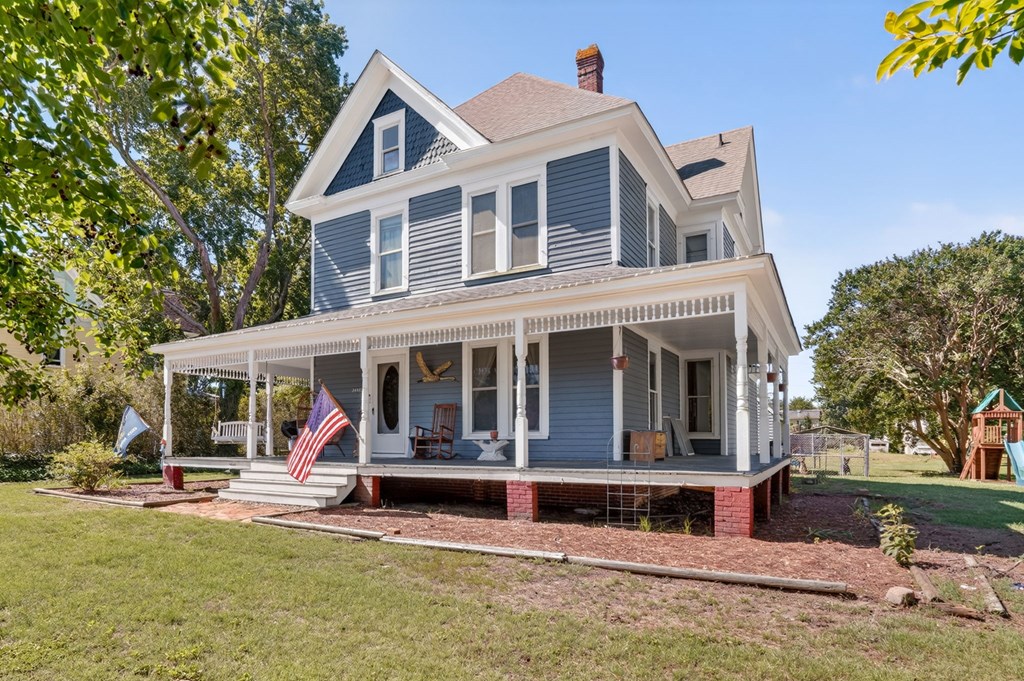 24442 Adelaide Street Parksley, VA 23421 - Photo 3 of 53