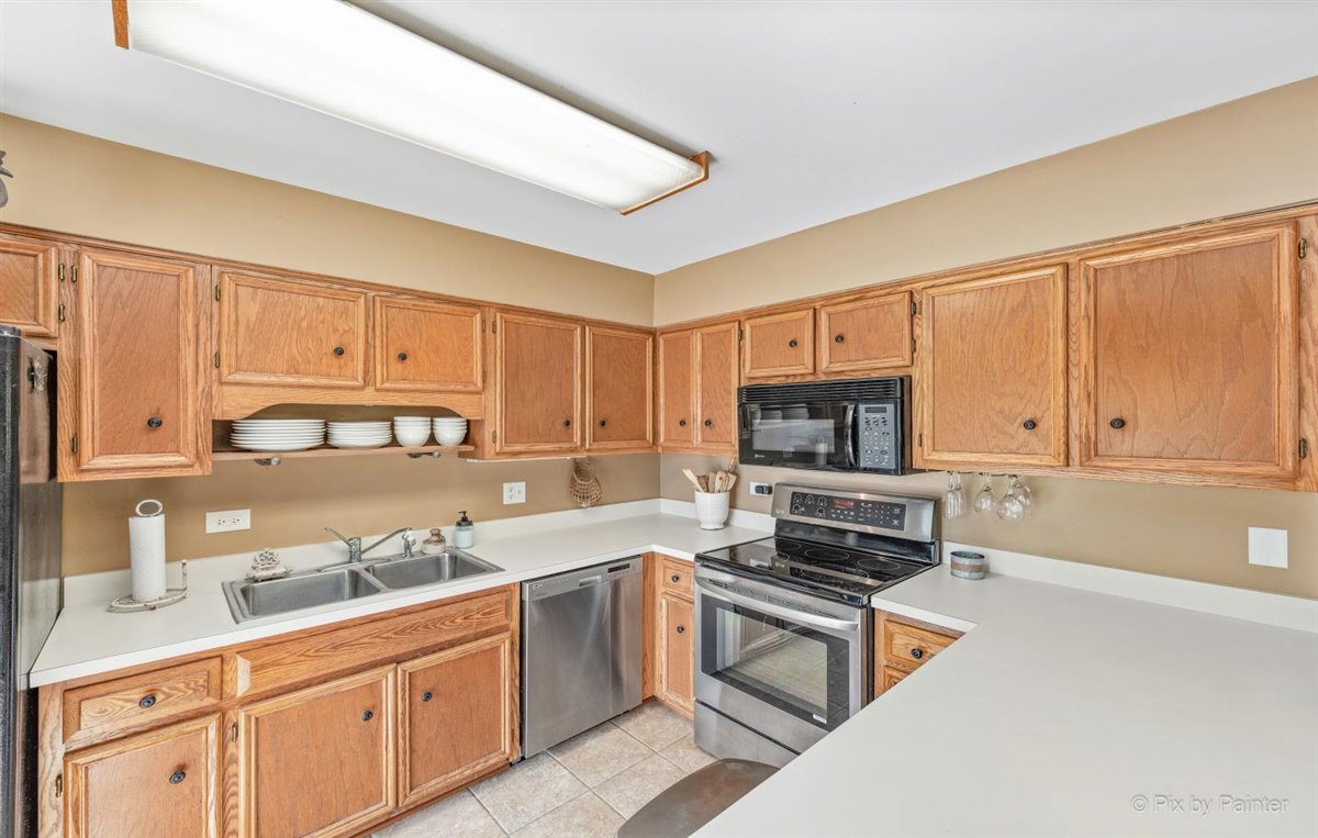 41W381 Lenz Road Elgin, IL 60124 - Photo 25 of 60