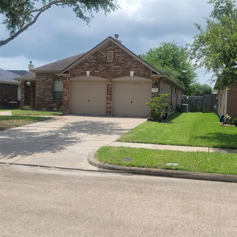 $1,950 | 1411 Hunter Ridge Court, Fresno, TX 77545